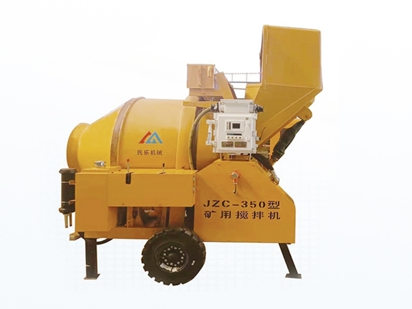 礦用濕噴臺(tái)車(chē)，礦用混凝土泵，礦用攪拌機(jī)發(fā)貨